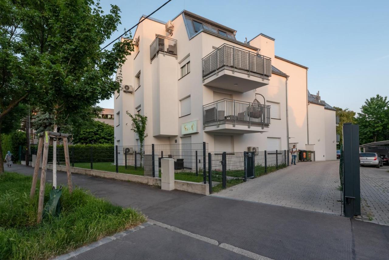 Gruene Ruhelage, 20 Minuten Ins Zentrum Und Parkgarage Apartment Wien